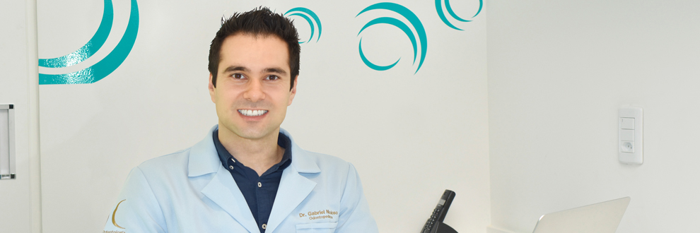 Dr. Gabriel Ferreira Nicoloso - Dentista | S Caye Odontologia
